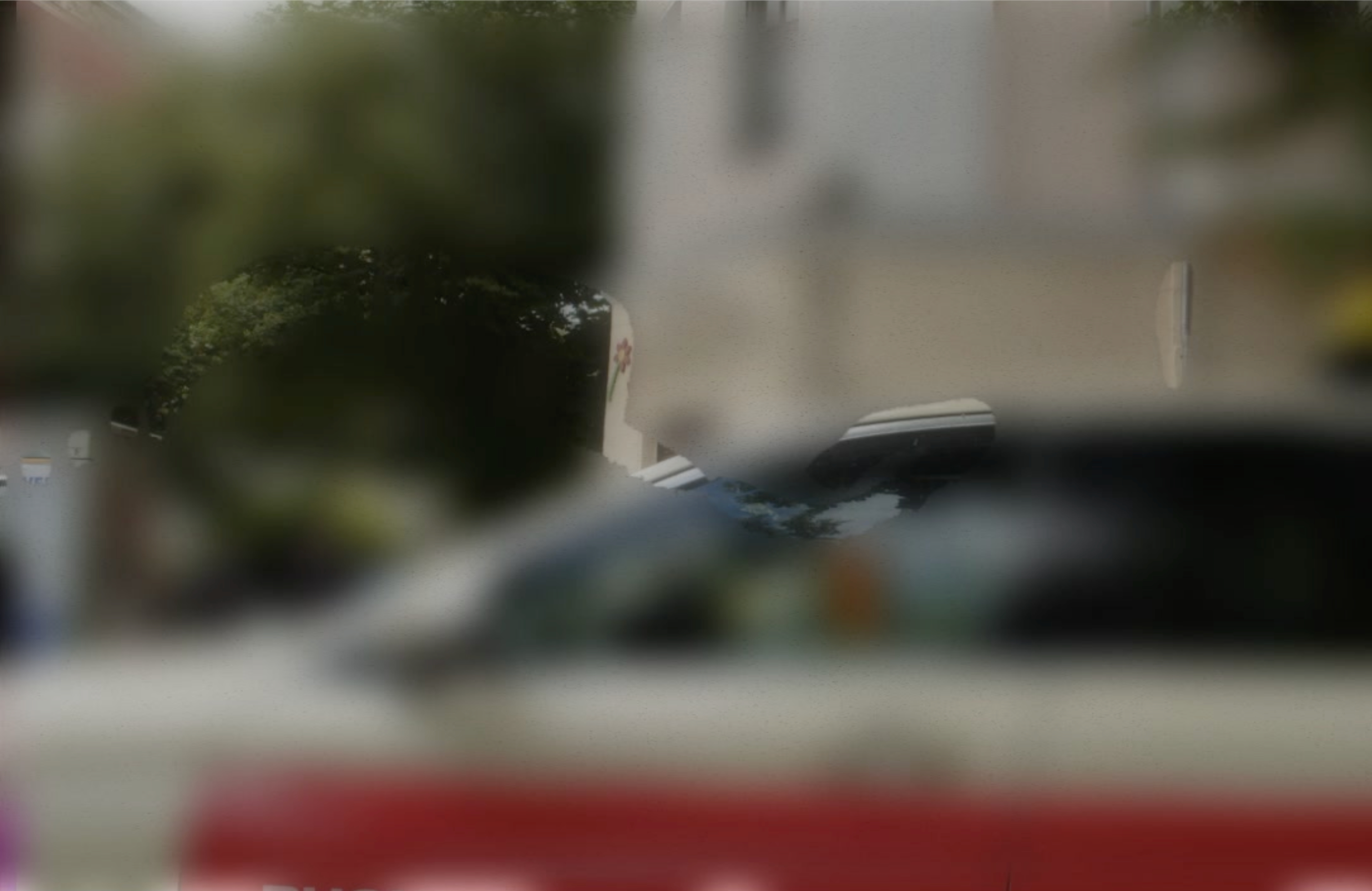 schulterblick, still frame 01